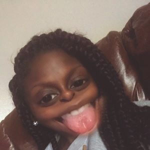 Meet your Posher, Keona